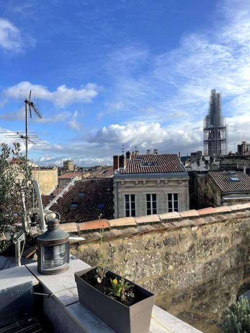 Avec Terrasse Centre